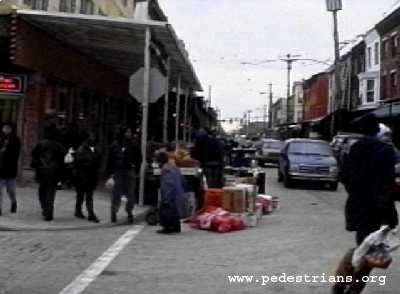Photo - Open air market. Philadelphia PA (11663 bytes)